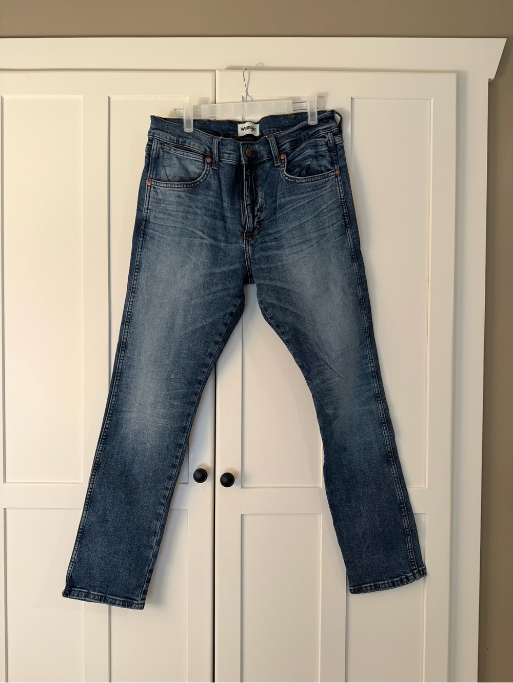 Wrangler Men's Faded Blue Slim-Straight Jeans